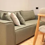 Nea Deluxe Apart-Hotel