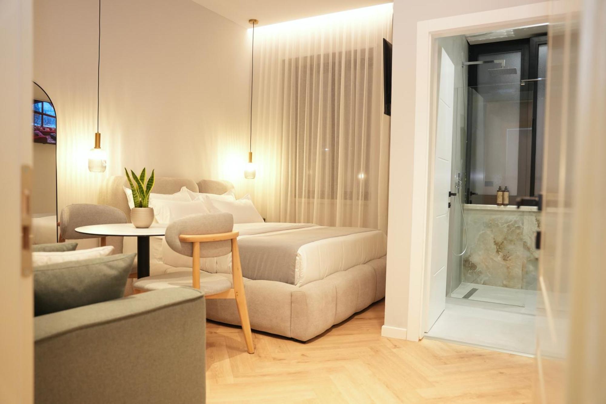 Nea Deluxe Apartament