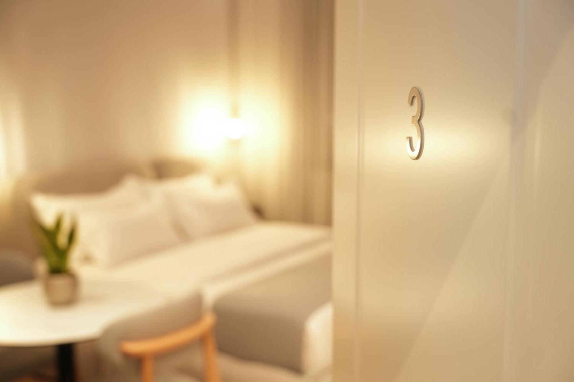 Nea Deluxe Apartament *